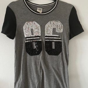 Victoria Secret Pink 86 T-shirt size XaS/S